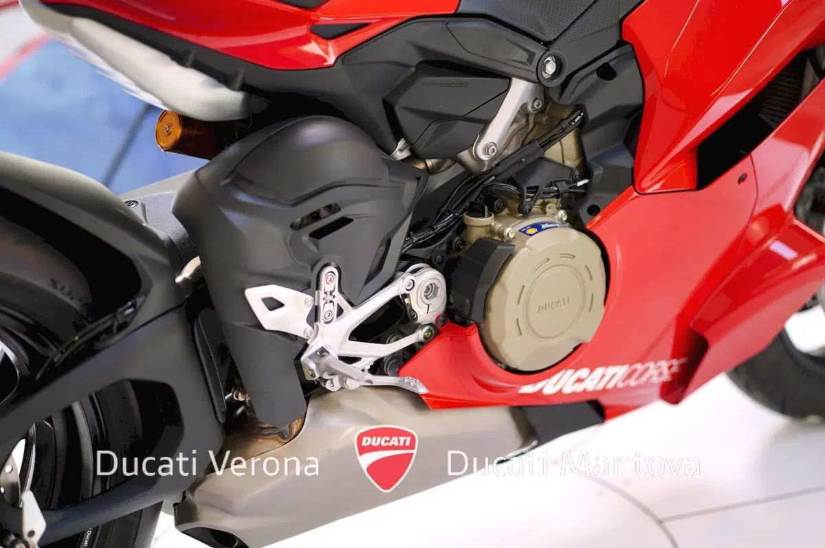Ducati Panigale V4 R (2026) (10)