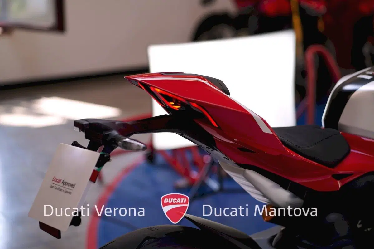 Ducati Panigale V4 R (2026) (11)