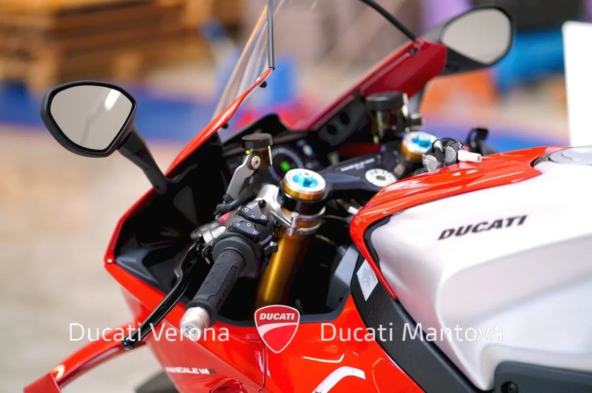 Ducati Panigale V4 R (2026) (15)