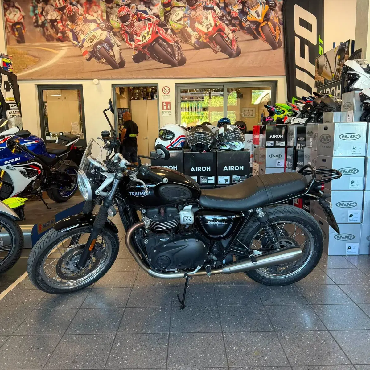 Triumph Street Twin 900 (2017 - 18)