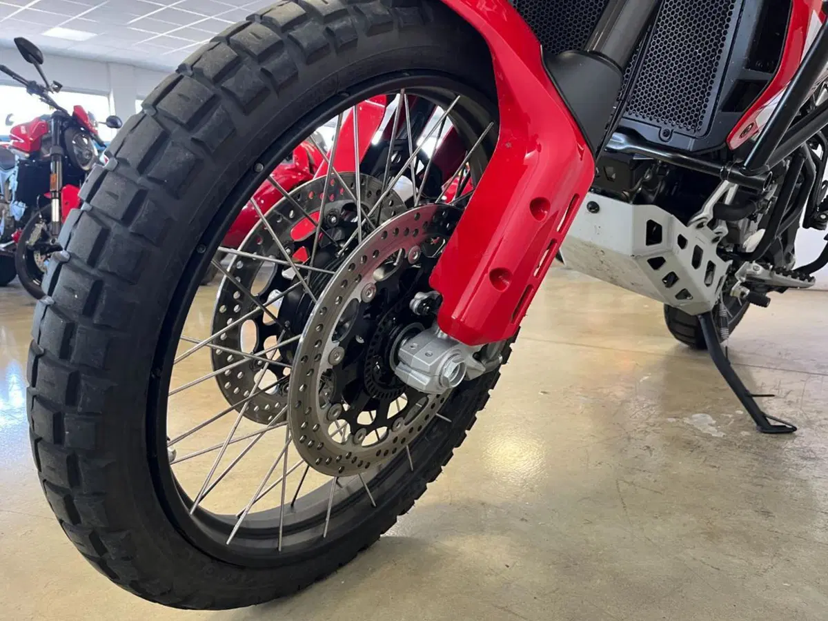 Ducati DesertX Discovery (2025) (3)
