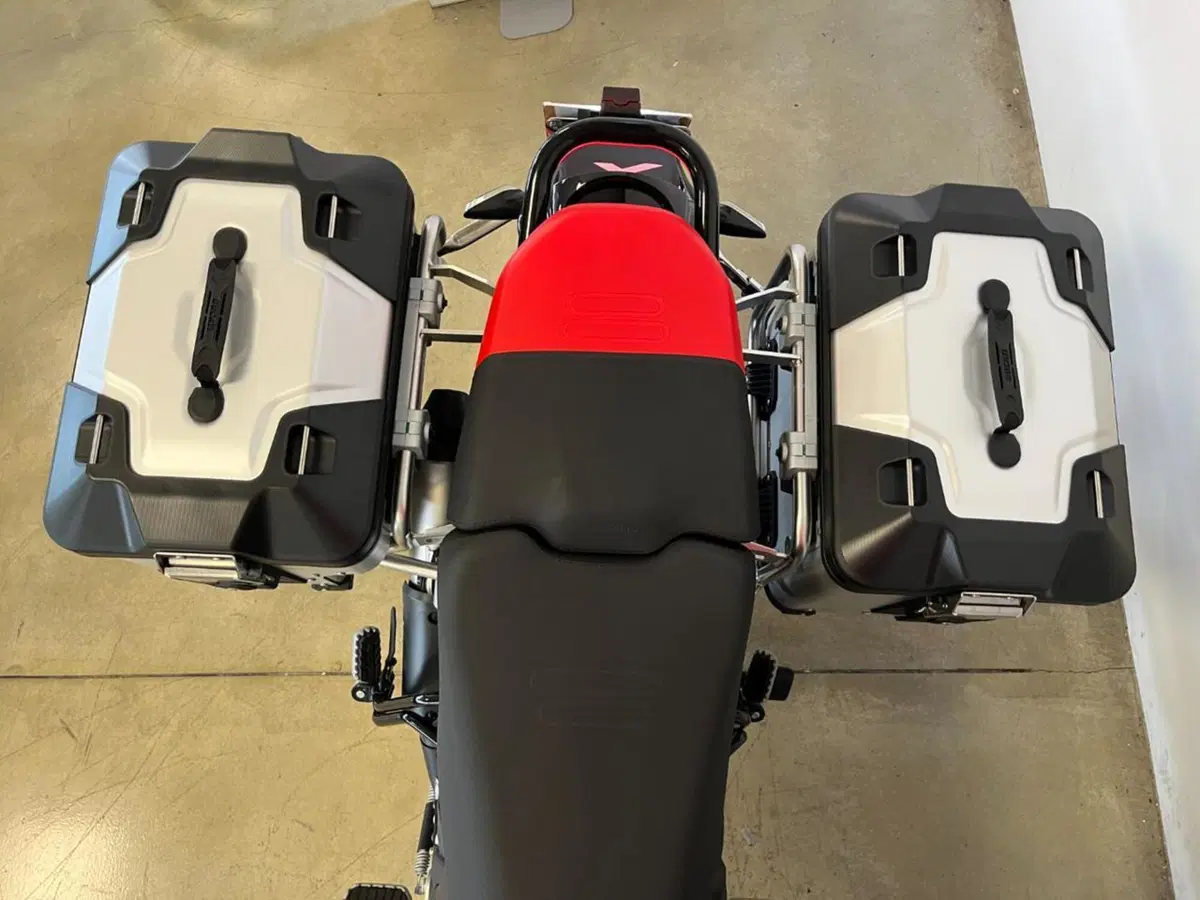 Ducati DesertX Discovery (2025) (8)