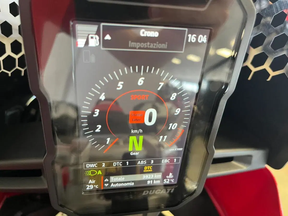 Ducati DesertX Discovery (2025) (13)