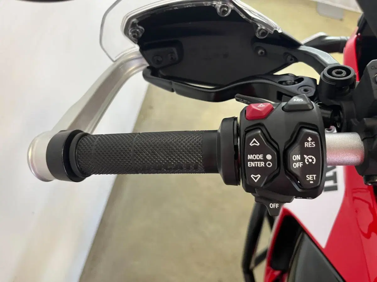 Ducati DesertX Discovery (2025) (12)