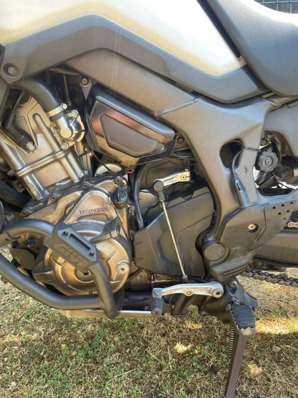 Honda Africa Twin CRF 1000L (2016 - 17) (3)