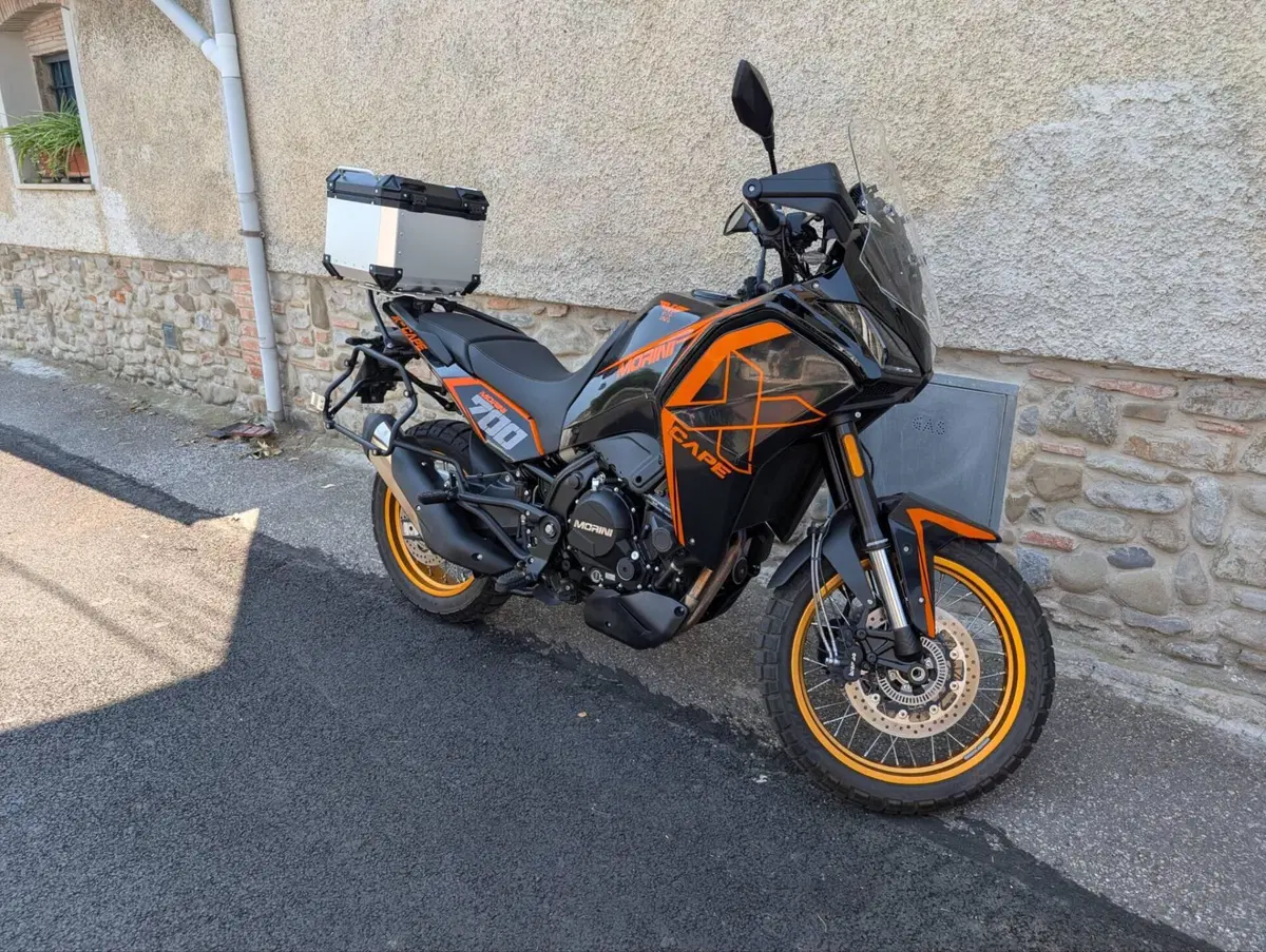 Moto Morini X-Cape 700 Gold Edition (2025 - 26) (2)