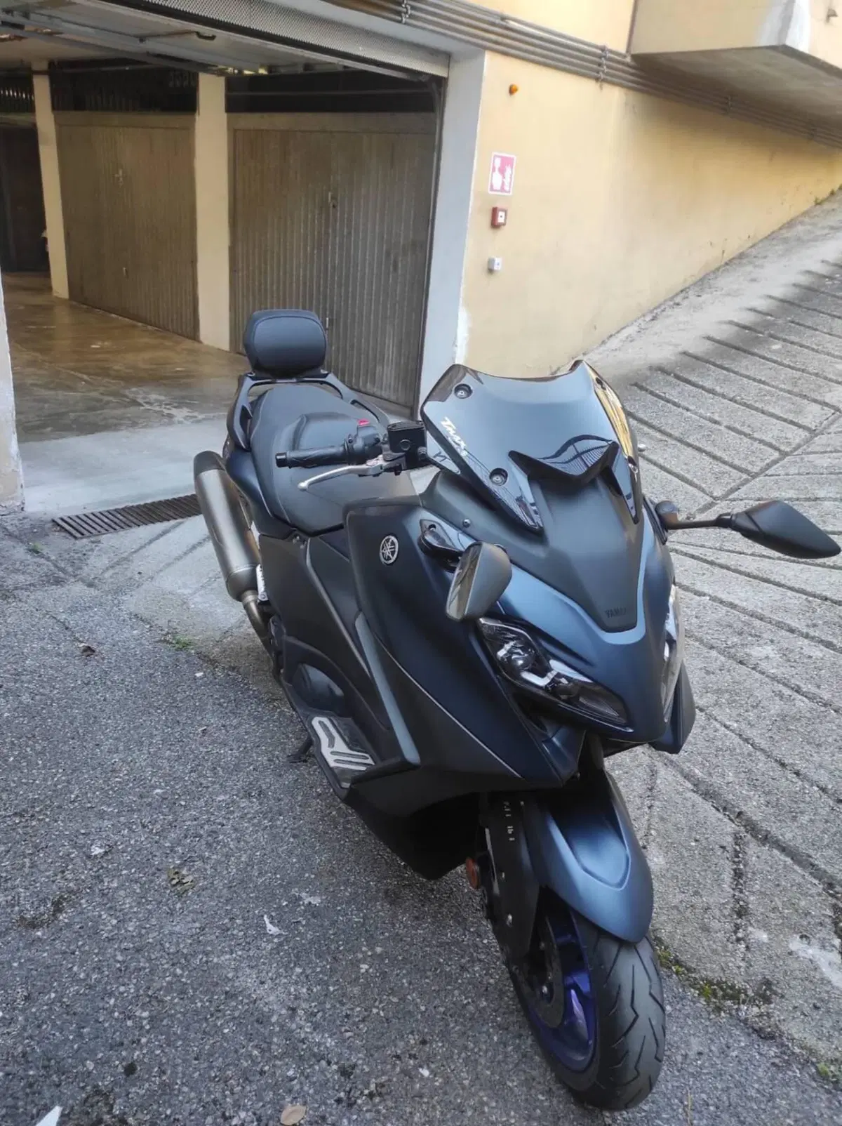 Yamaha T-Max 560 Tech Max (2022 - 24)