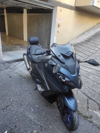 Yamaha T-Max 560 Tech Max (2022 - 24) usata