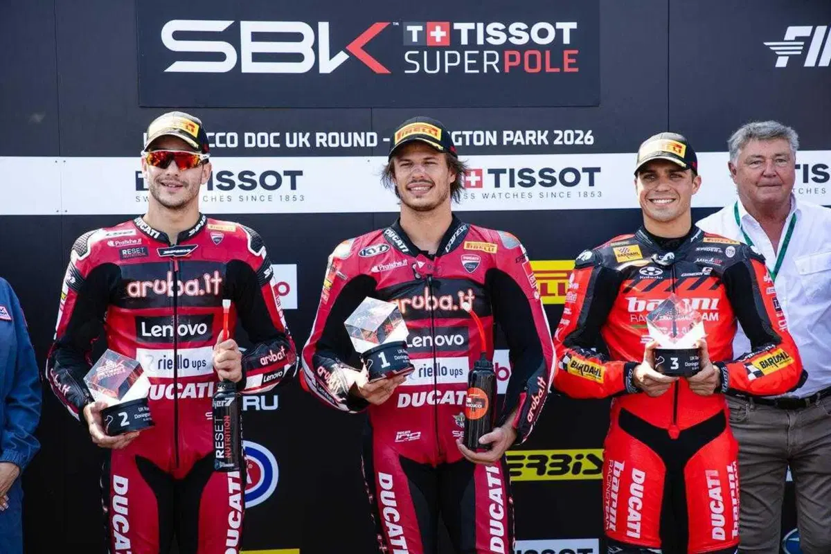 SBK 2026. GP del Regno Unito. Pole position di Nicolò Bulega a Donington Park [GALLERY] (8)