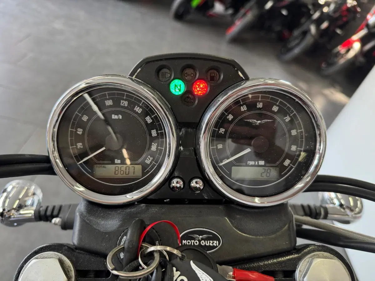 Moto Guzzi Nevada 750 Classic (2008 - 15) (11)