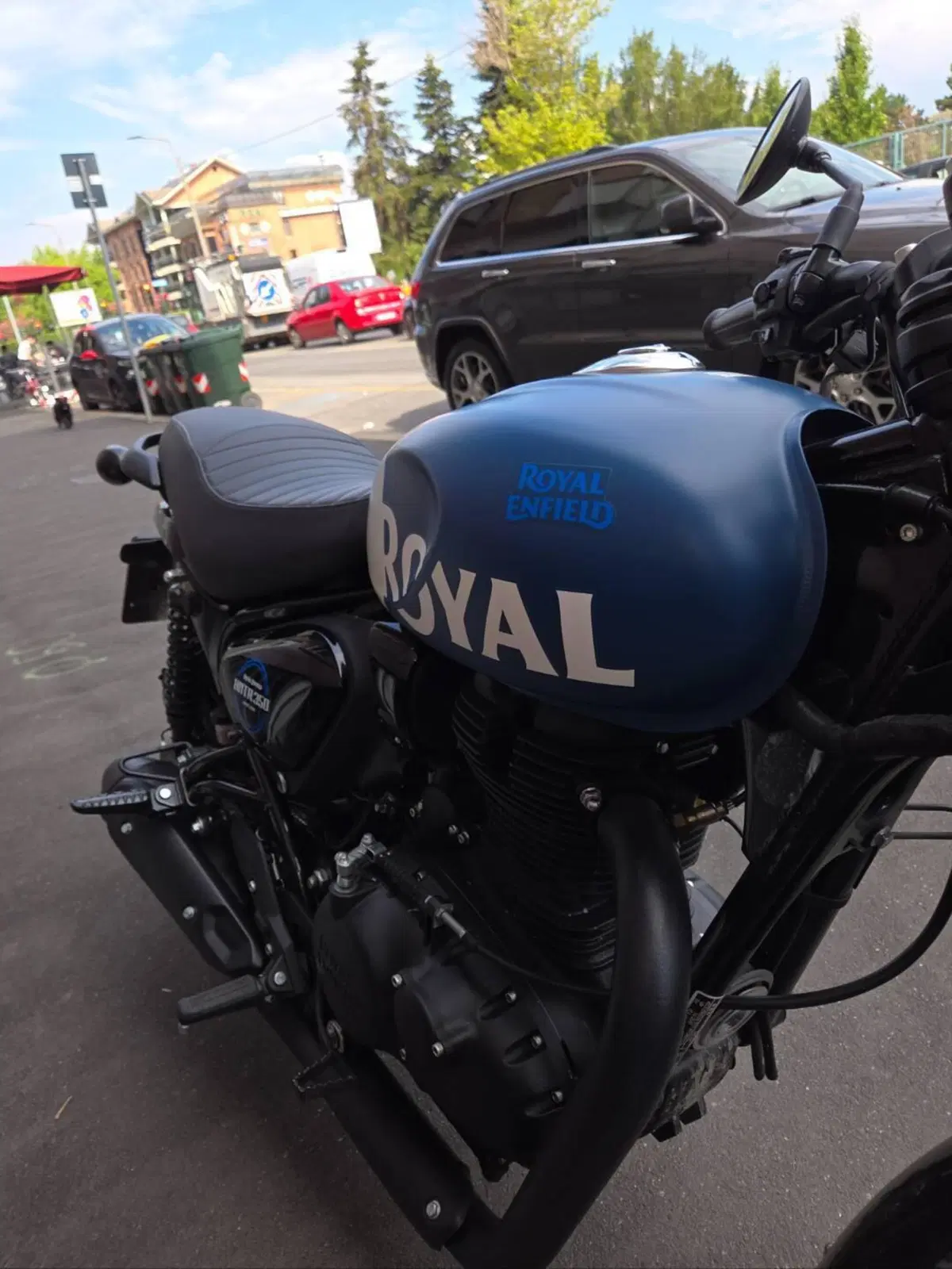 Royal Enfield HNTR 350 (2022 - 26) (2)