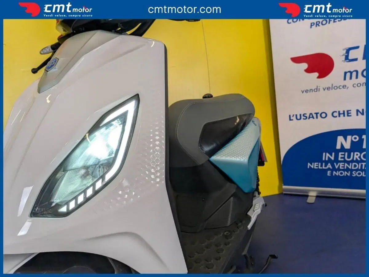Piaggio 1 (2022 - 26) (10)