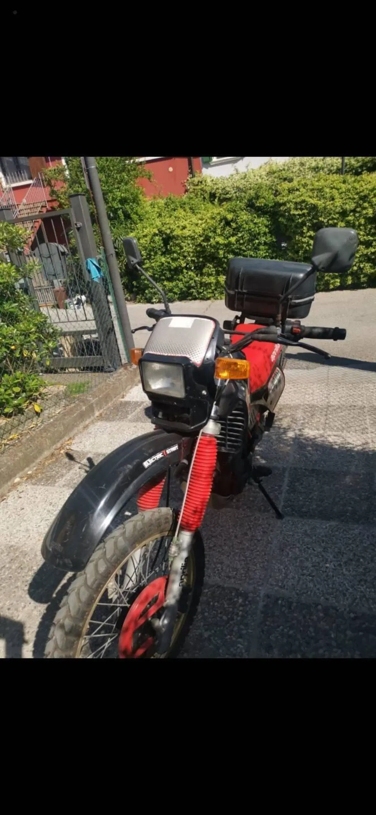 Aprilia Etx 350 (5)