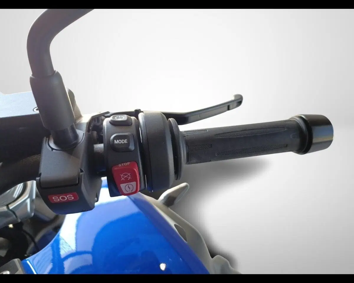 Bmw R 1300 R (2026 - 27) (10)