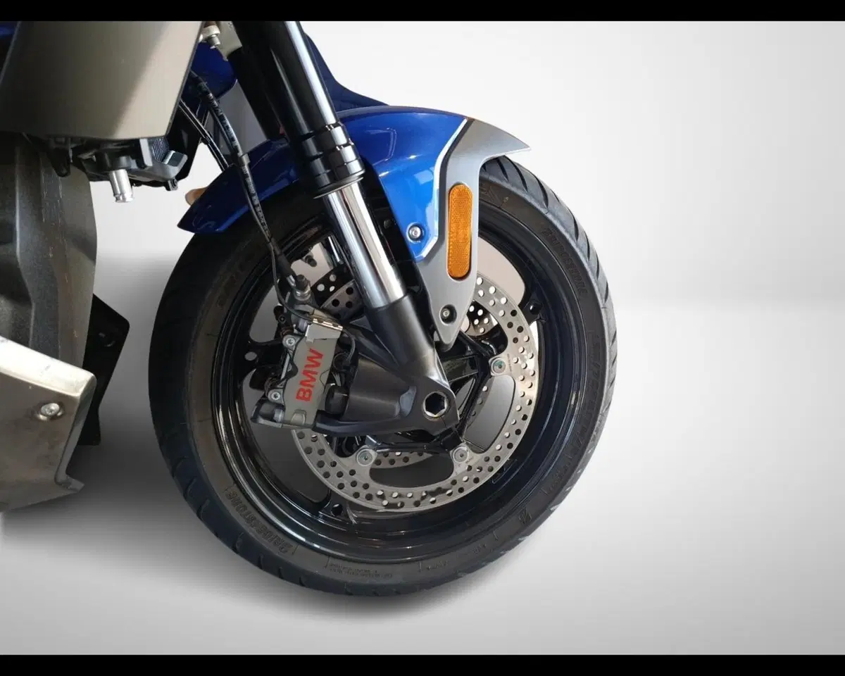 Bmw R 1300 R (2026 - 27) (8)