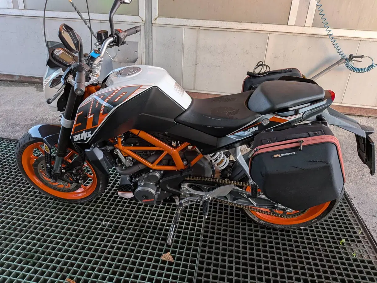 KTM 390 Duke ABS (2017 - 20) (2)