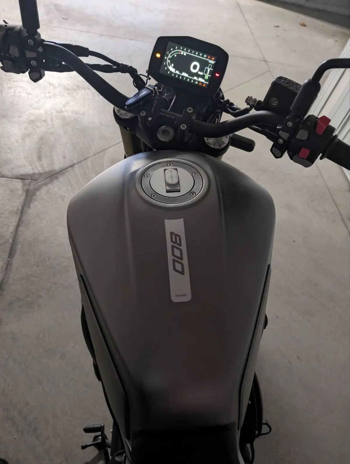 Benelli Leoncino 800 (2022 - 26) (4)