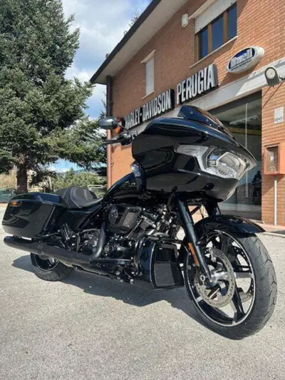 Harley-Davidson Road Glide (2024 - 26) nuova
