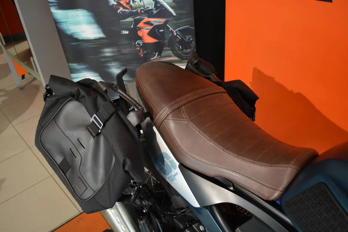 Moto Morini SEIEMMEZZO SCR (2022 - 26) (9)