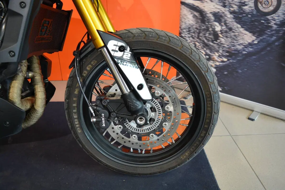 Moto Morini SEIEMMEZZO SCR (2022 - 26) (12)