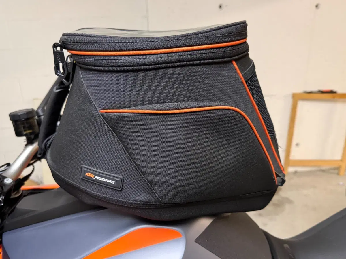 KTM 1290 Super Duke GT (2022 - 25) (10)