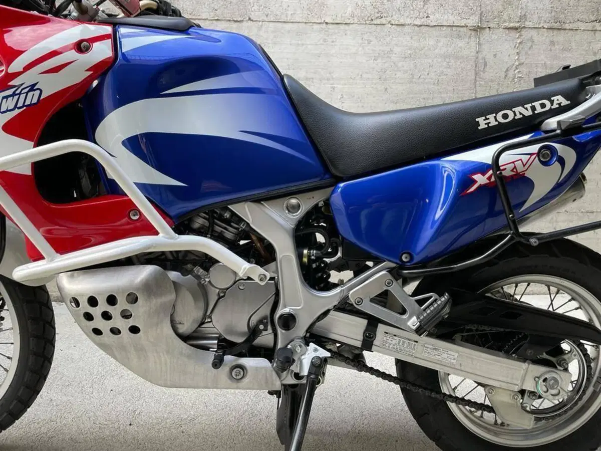 Honda XRV 750 (4)