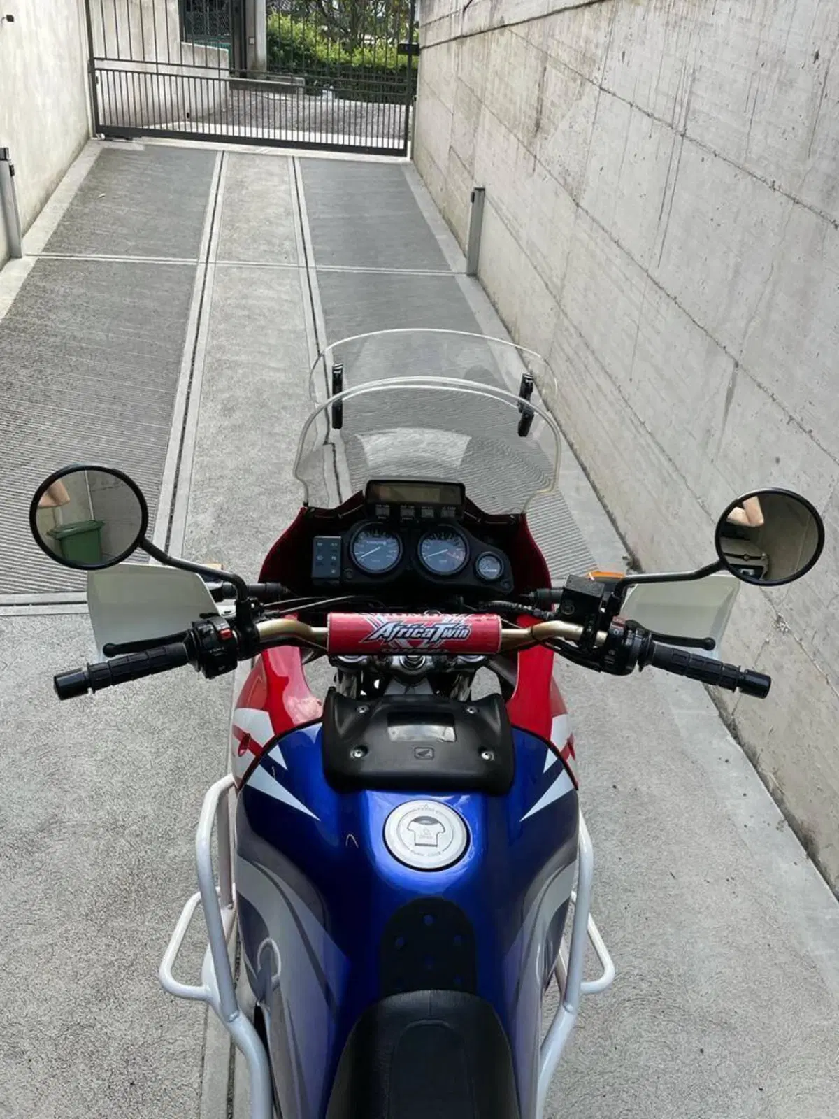 Honda XRV 750 (6)