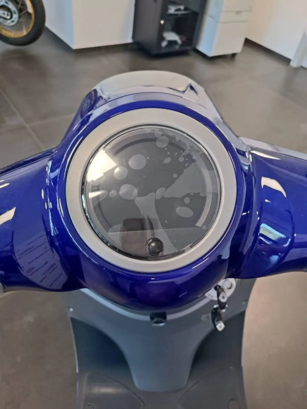 Um Italia Carmel 125 (2025 - 26) (6)