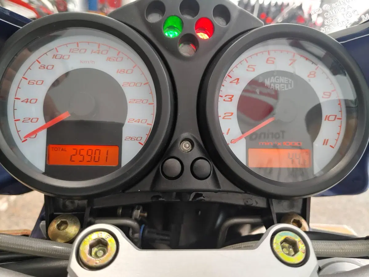 Ducati Monster S4R (2003 - 05) (3)