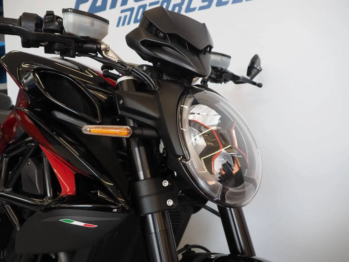 MV Agusta Brutale 800 RR (2021 - 25) (4)