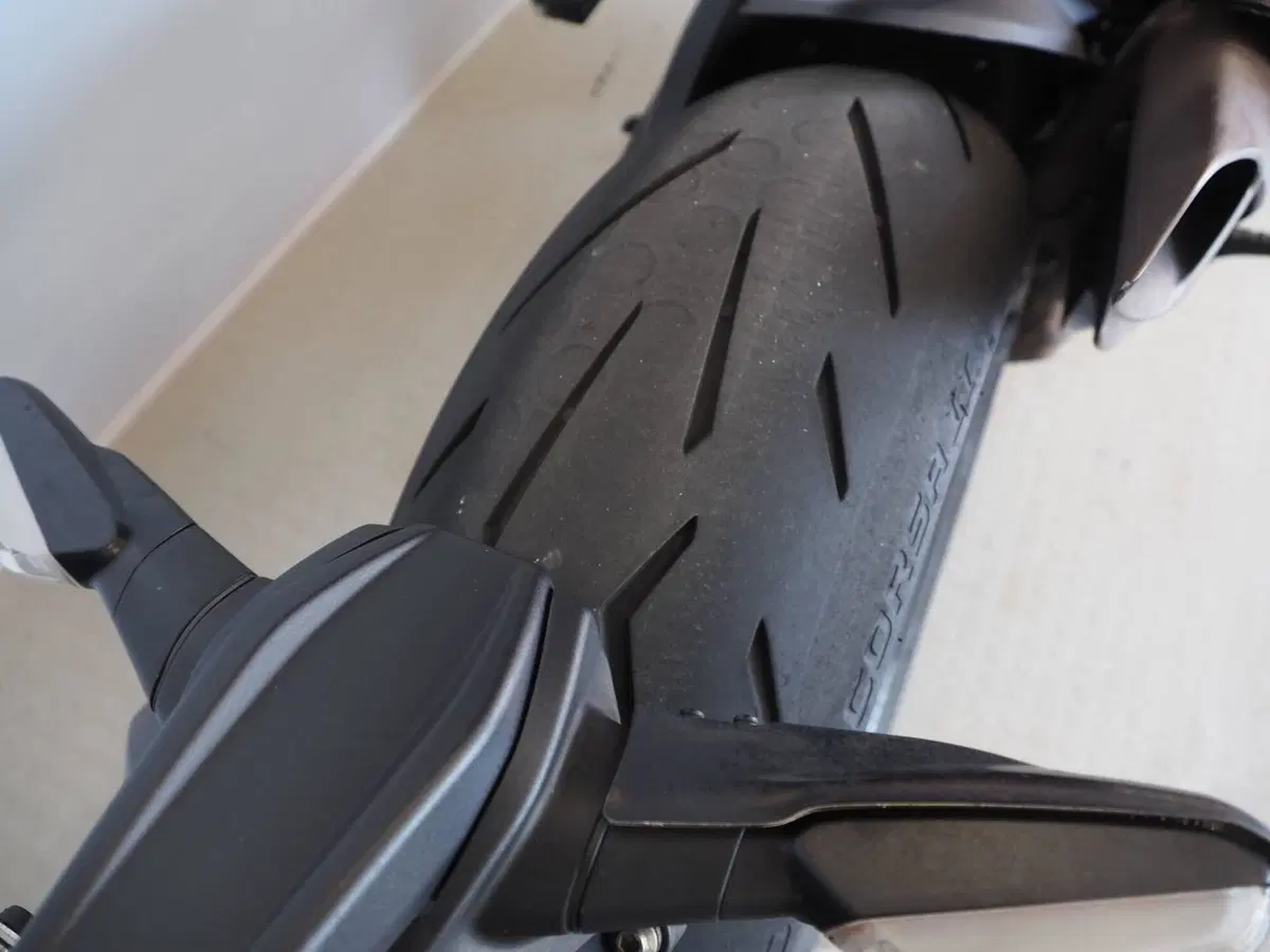 MV Agusta Brutale 800 RR (2021 - 25) (6)