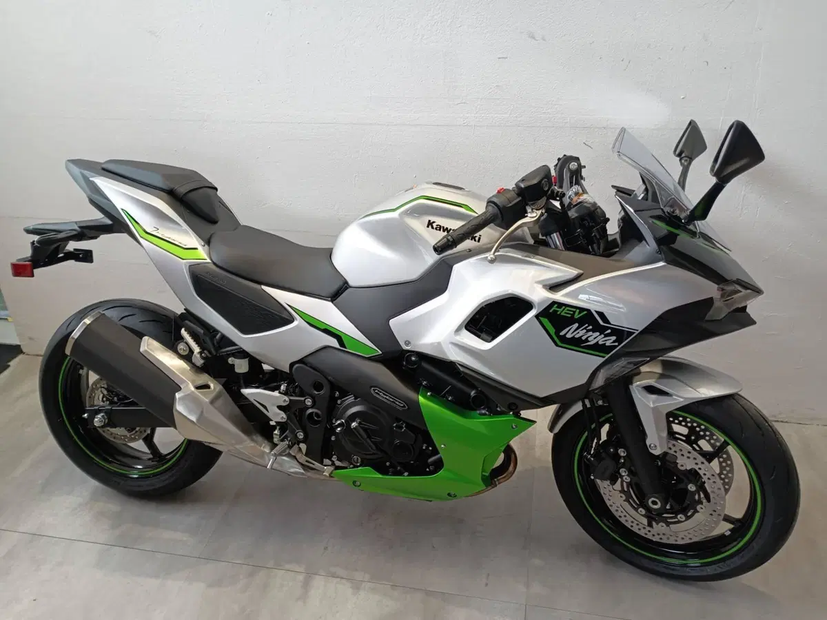 Kawasaki Ninja 7 Hybrid (2024 - 26)