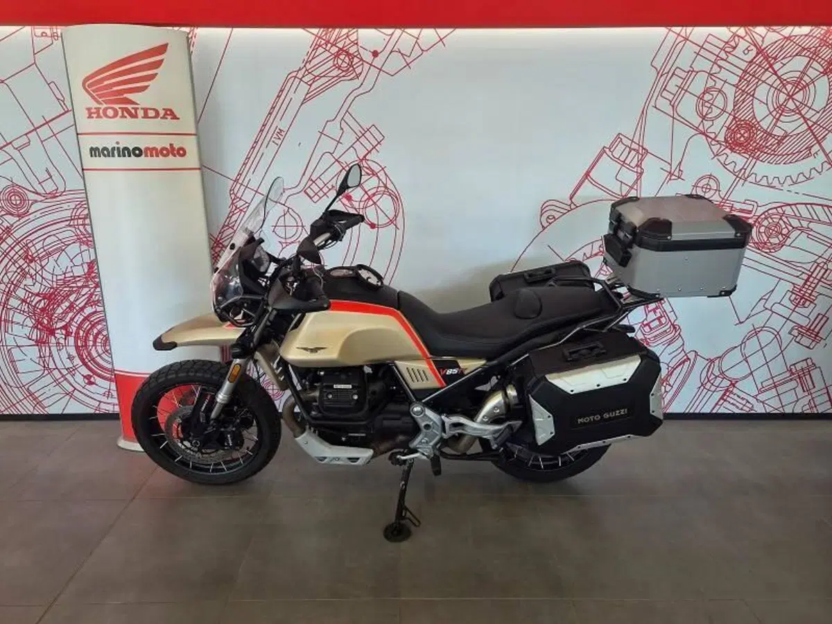 Moto Guzzi V85 TT Travel (2021 - 23) (3)