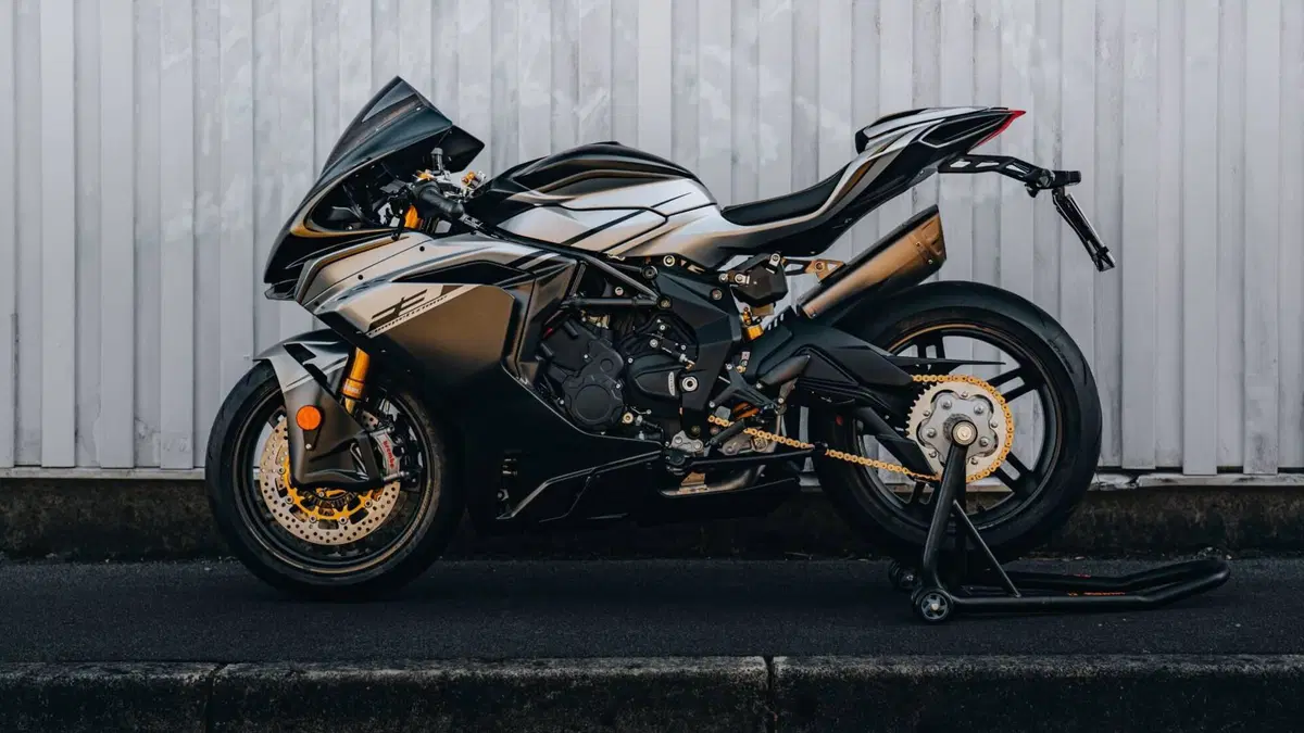 MV Agusta F3 800 Competizione (2025 - 26) (2)