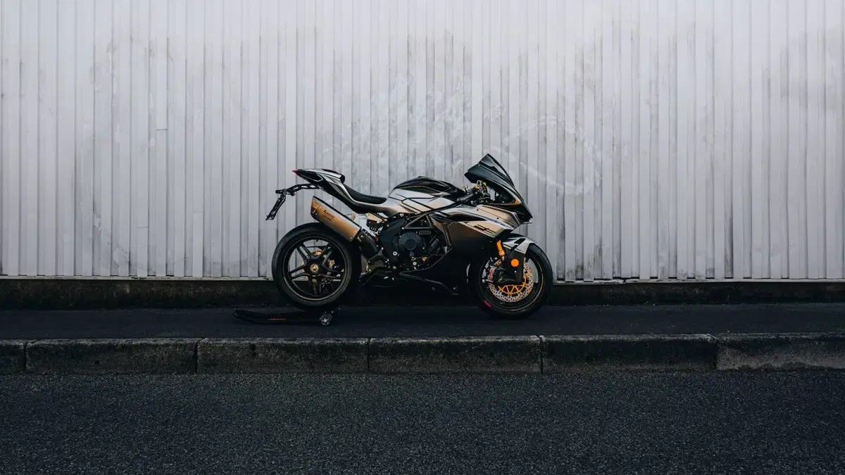 MV Agusta F3 800 Competizione (2025 - 26) (15)