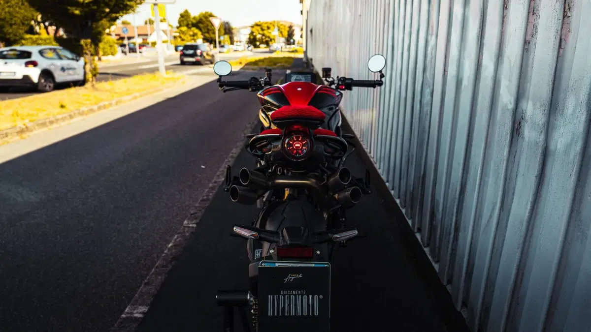 MV Agusta Rush 1000 (2023 - 26) (11)