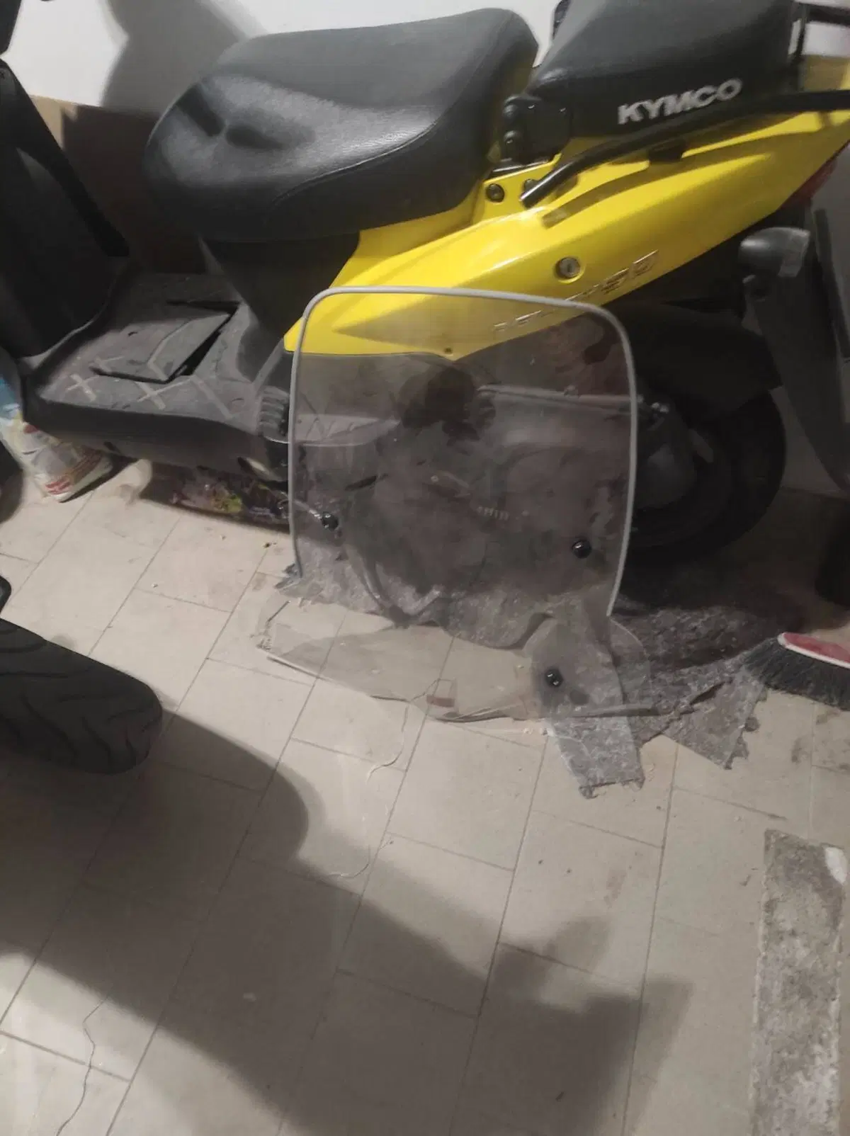Kymco Agility 50 4T (2005 - 06) (3)