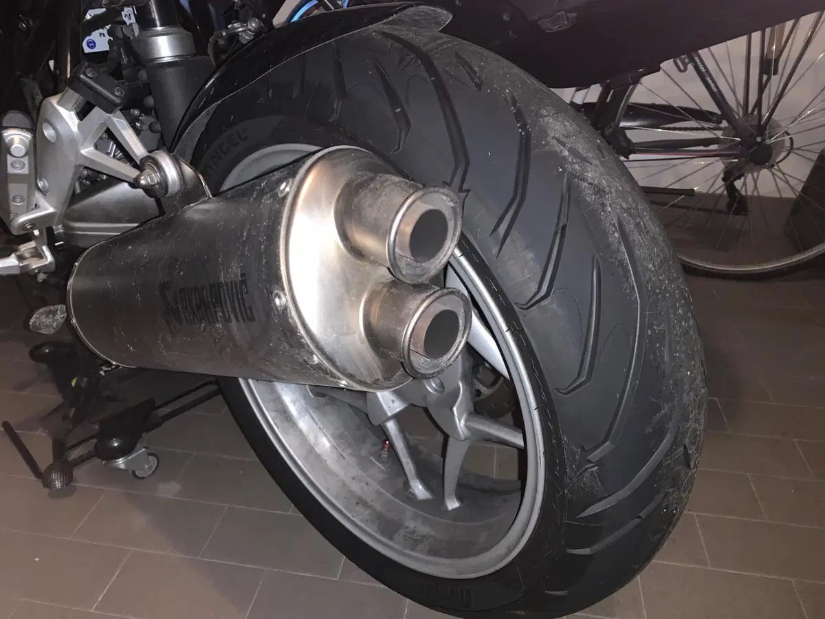 Bmw R 1200 R (2006 - 11) (6)