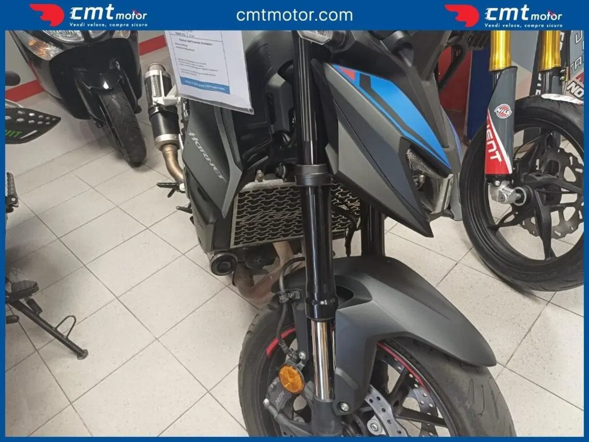 Honda CB 750 Hornet (2023 - 24) (9)