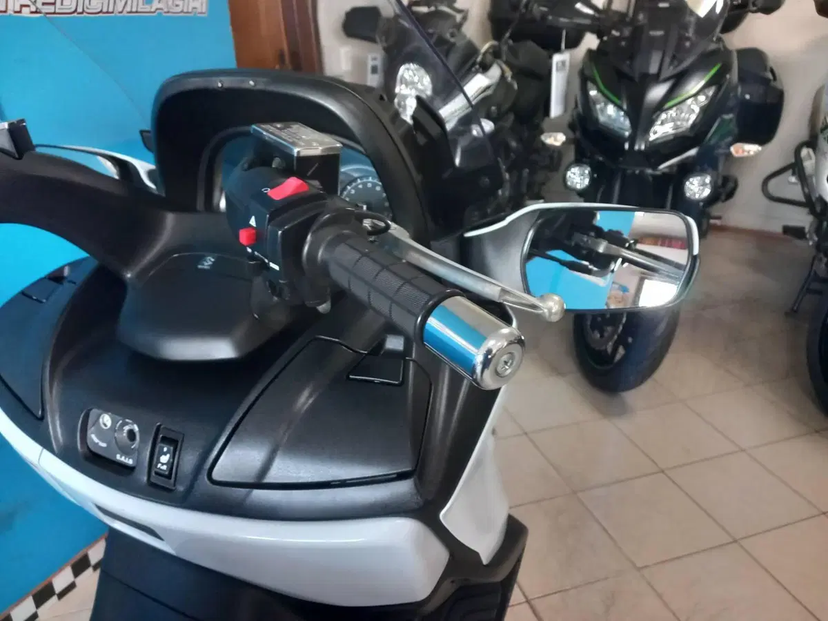 Suzuki Burgman AN 650 Executive ABS (2013 - 17) (13)