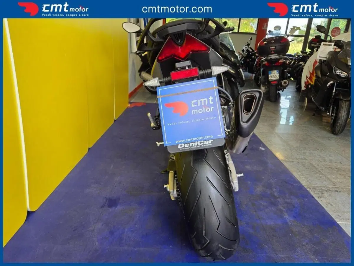 Aprilia Tuono V4 (2021 - 24) (13)