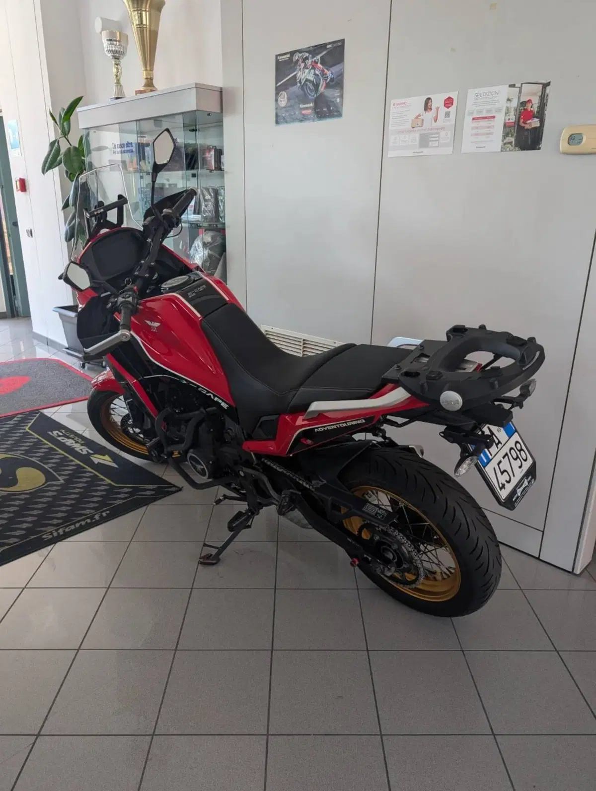 Moto Morini X-Cape 650 Gold Wheels Edition (2022 - 26) (2)