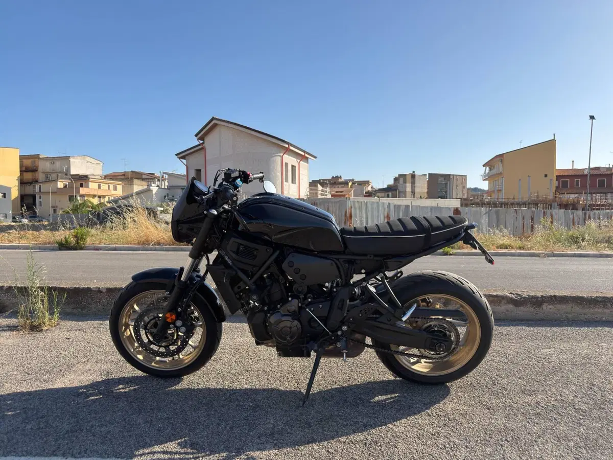 Yamaha XSR 700 (2022 - 26) (2)