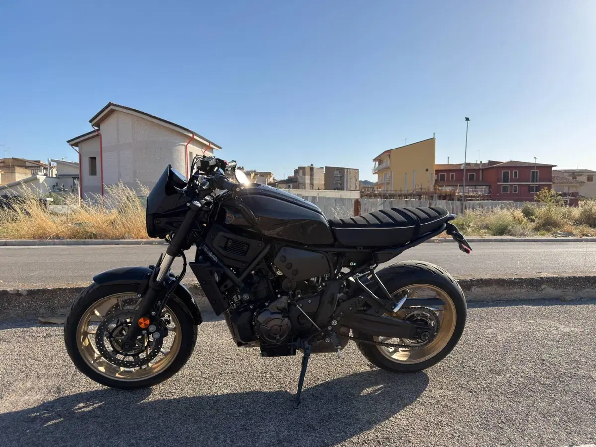 Yamaha XSR 700 (2022 - 26) (9)