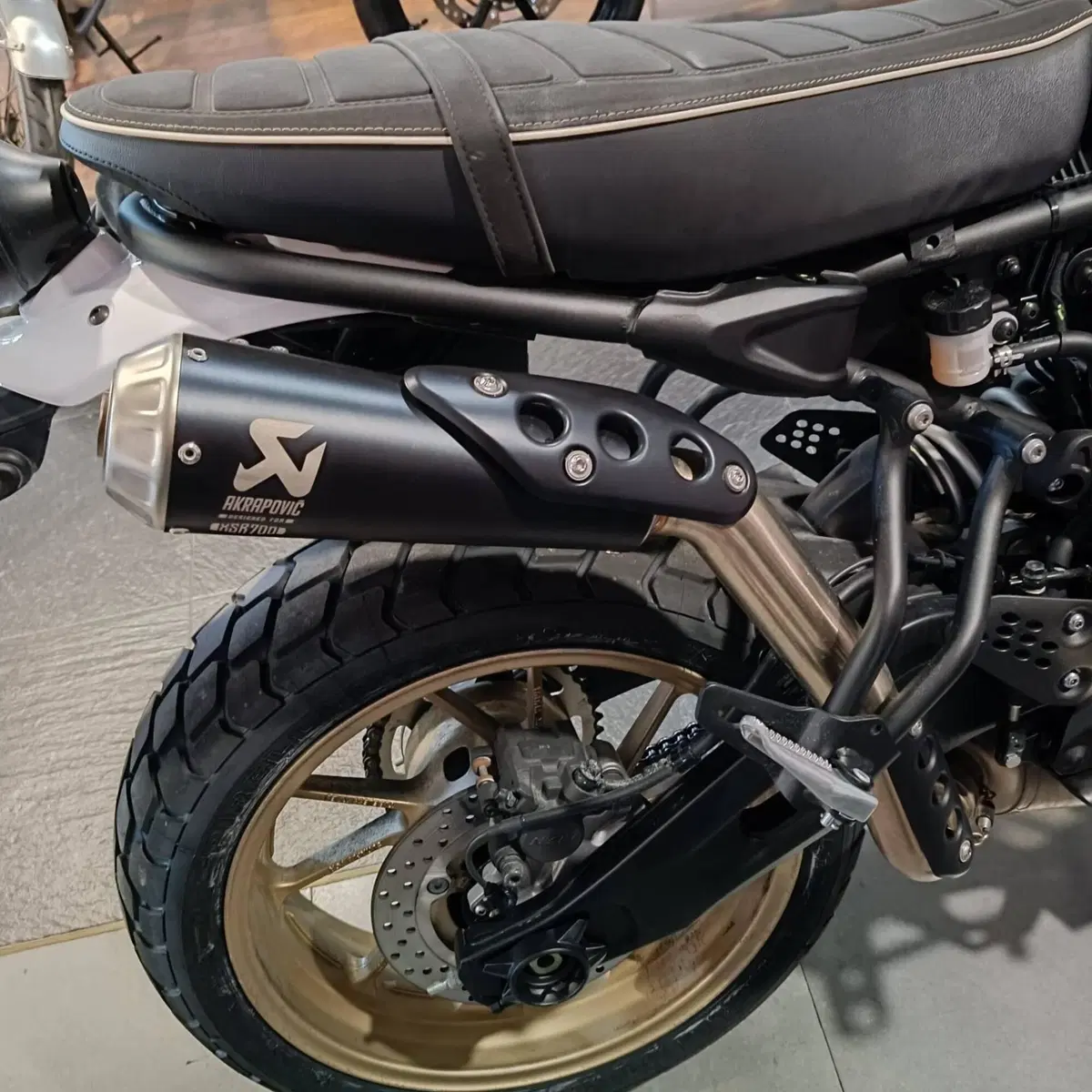 Yamaha XSR 700 Legacy (2023 - 26) (3)