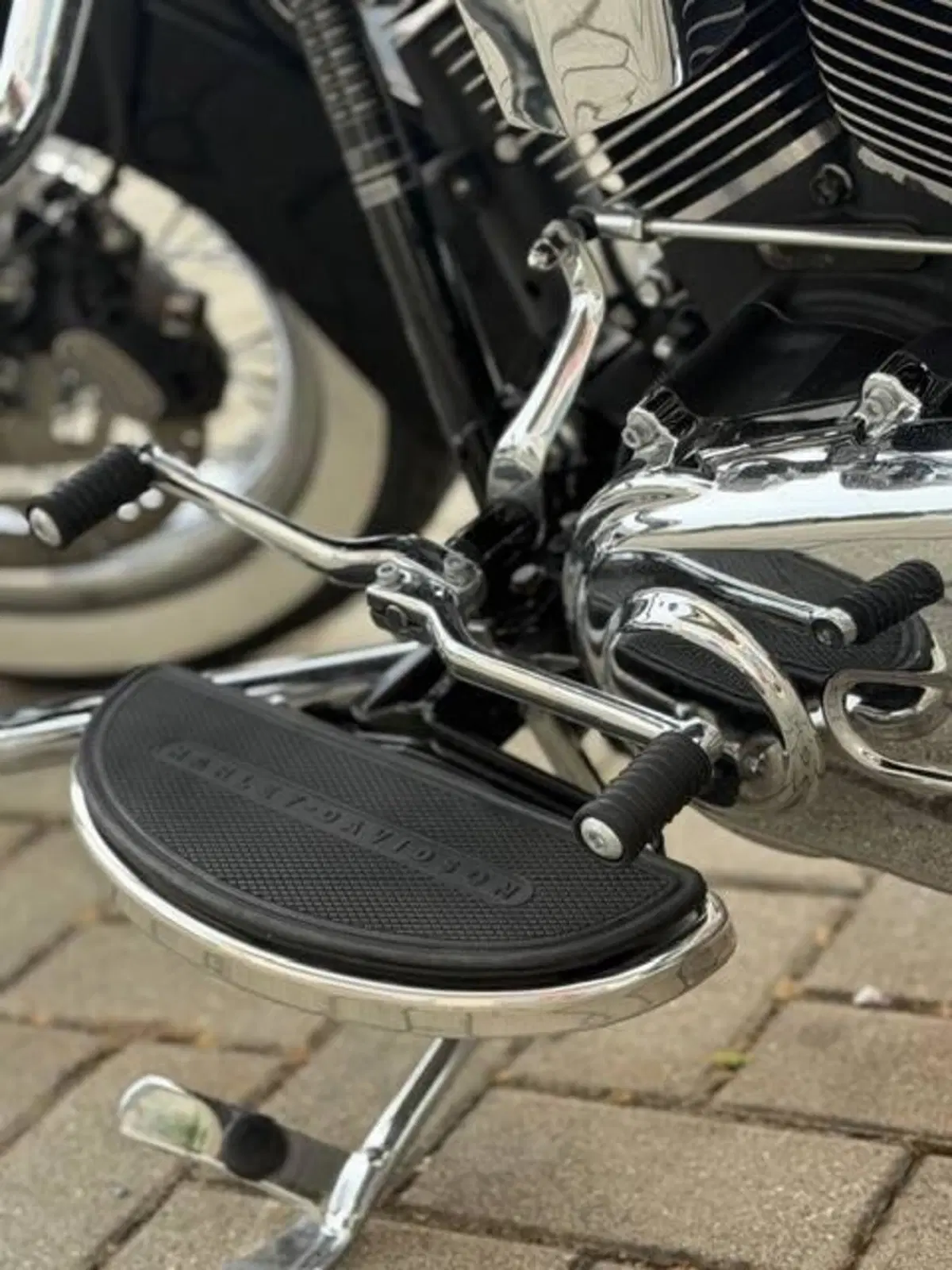 Harley-Davidson 1690 Heritage Classic (2011 - 17) - FLSTC (5)