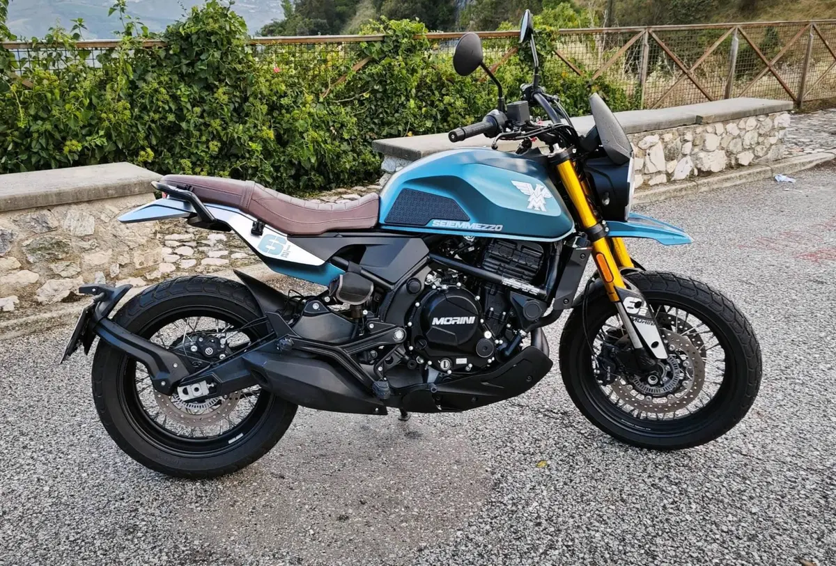 Moto Morini SEIEMMEZZO SCR (2022 - 26) (7)