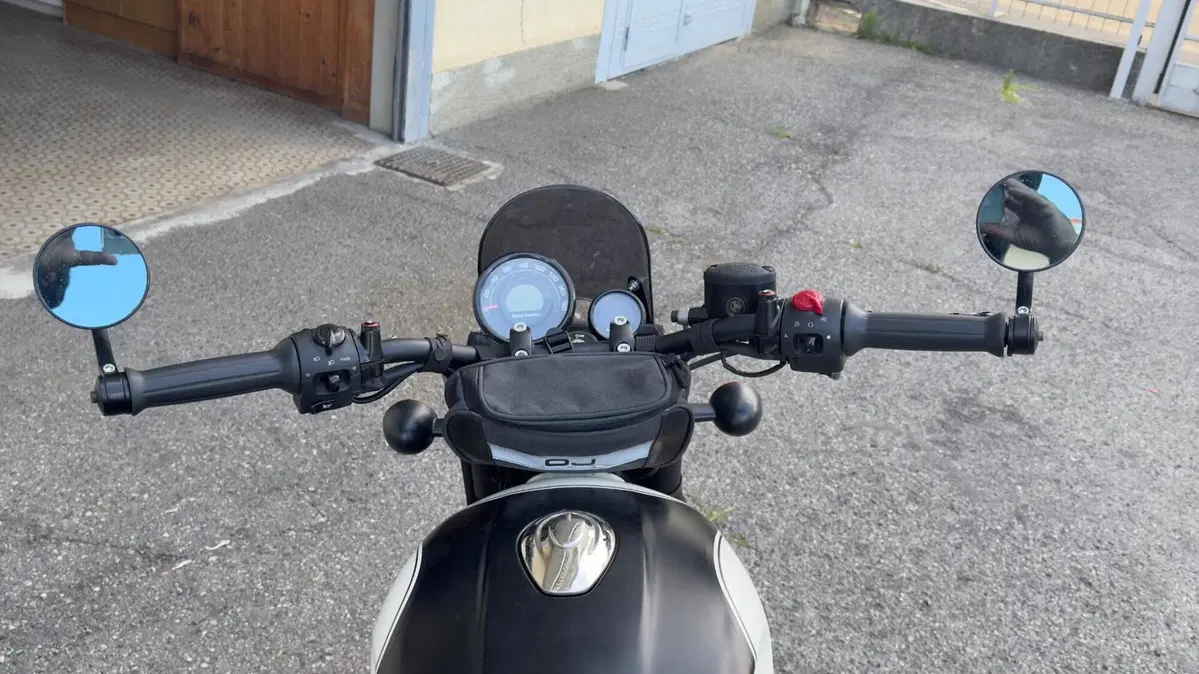 Royal Enfield HNTR 350 (2022 - 26) (6)