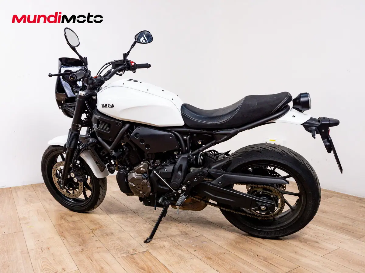Yamaha XSR 700 (2021) (7)
