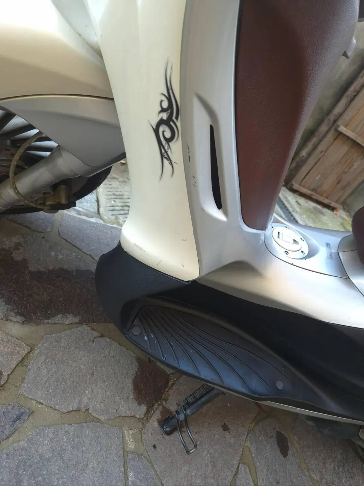 Piaggio Beverly 300 i.e. (2010 - 16) (16)